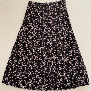 WOMANCE Mid Length Pleated Skirt